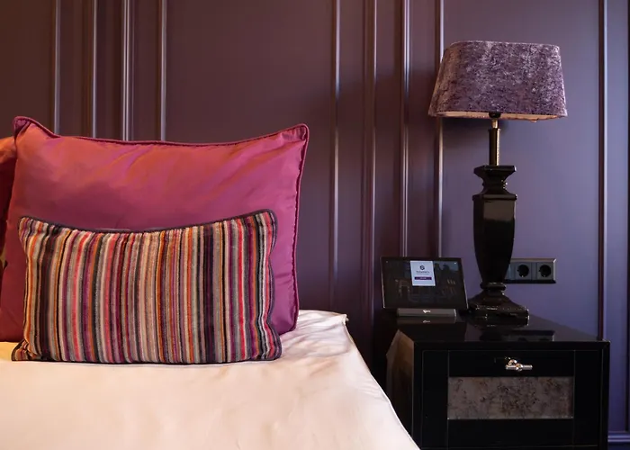 Hotel Sebastians